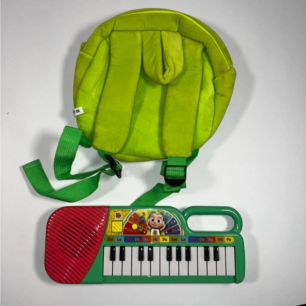 Cocomelon‎ Musical Keyboard Sing & Play Along Ages 2-5 First Act and Backpack!!!